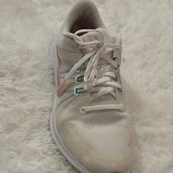 Women's White and Pink Nike Athletic Running  Sneakers - Picture 4 of 9